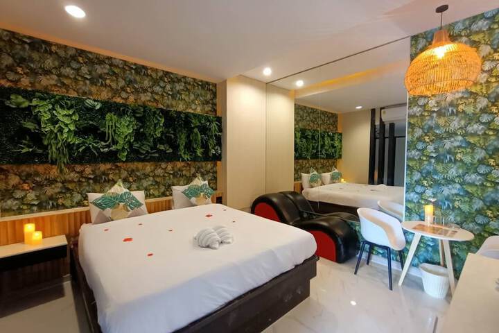 Room 6 of 23