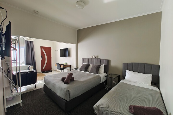 Room 7 of 40
