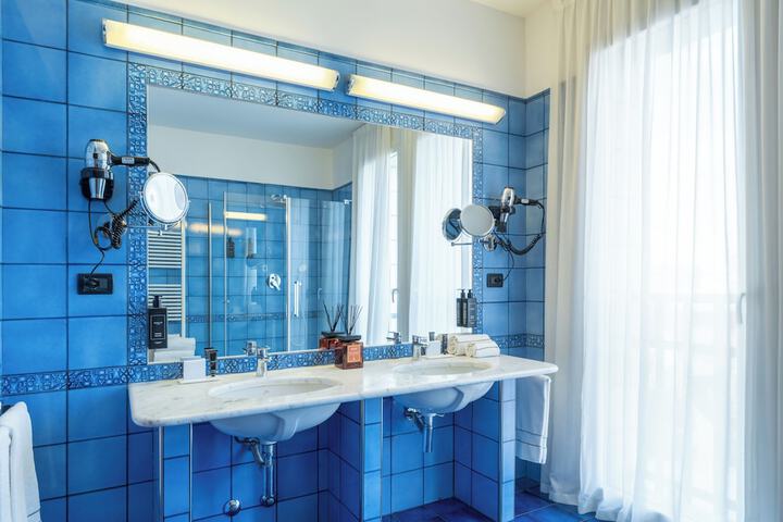 Bathroom Interior Photo