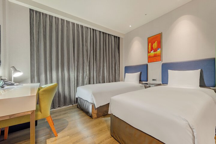 Room 60 of 162