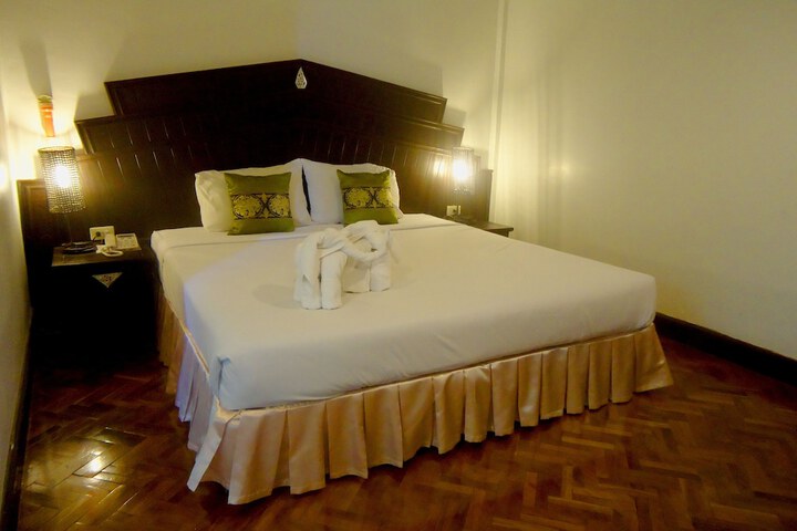 Room 11 of 62