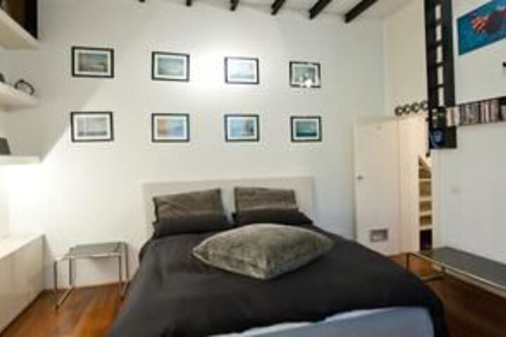 Room 3 of 18