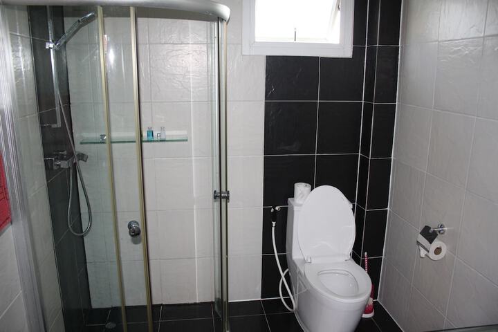 Room 62 of 159
