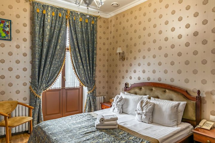 Room 16 of 73