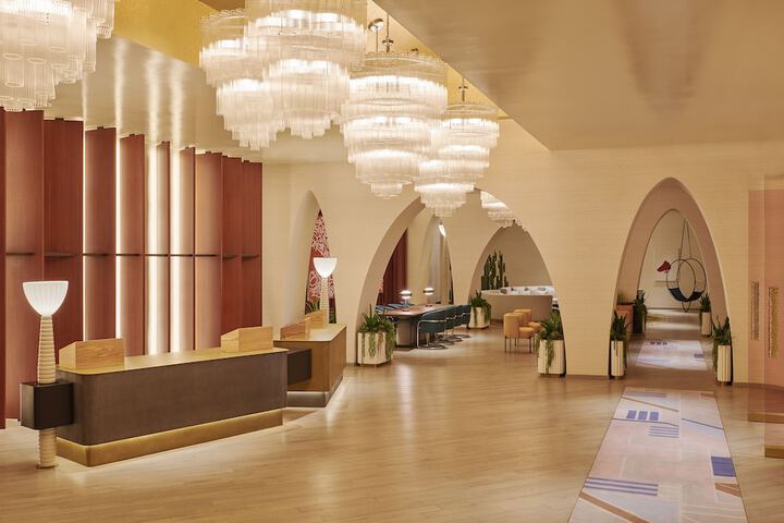 Hotel Interior 8 of 148