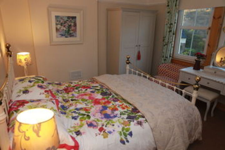 Room 4 of 14