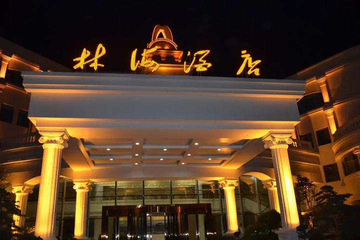 Hotel 4 of 8