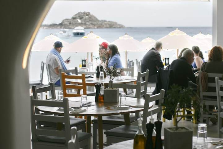 Dining 55 of 62