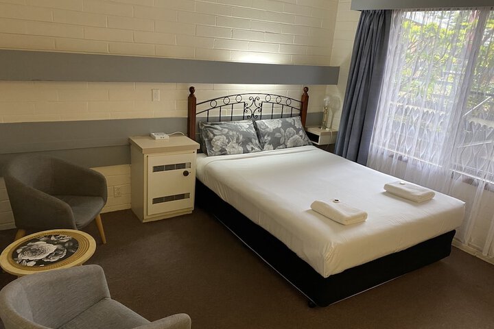 Room 9 of 36