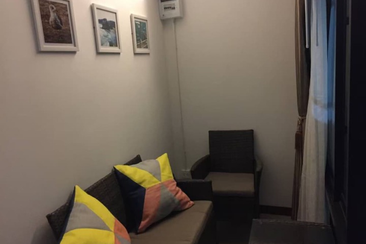 Room 10 of 35
