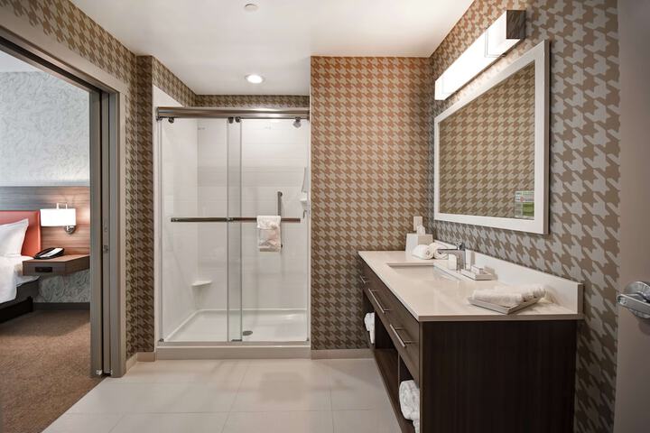 Bathroom shower