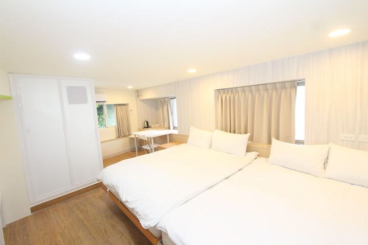 Room 87 of 246