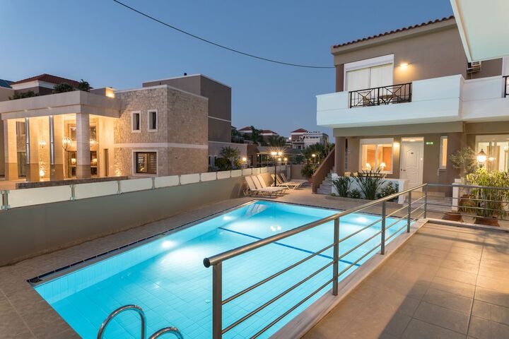 Pool 12 of 35