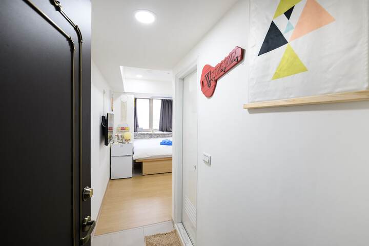 Room 71 of 129