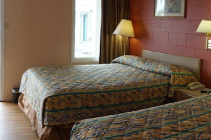Room 18 of 38