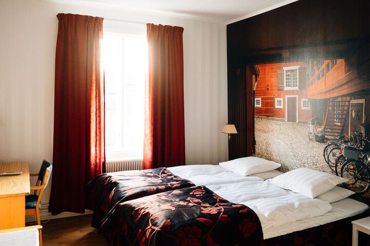 Room 5 of 47