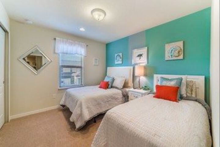 Room 12 of 23