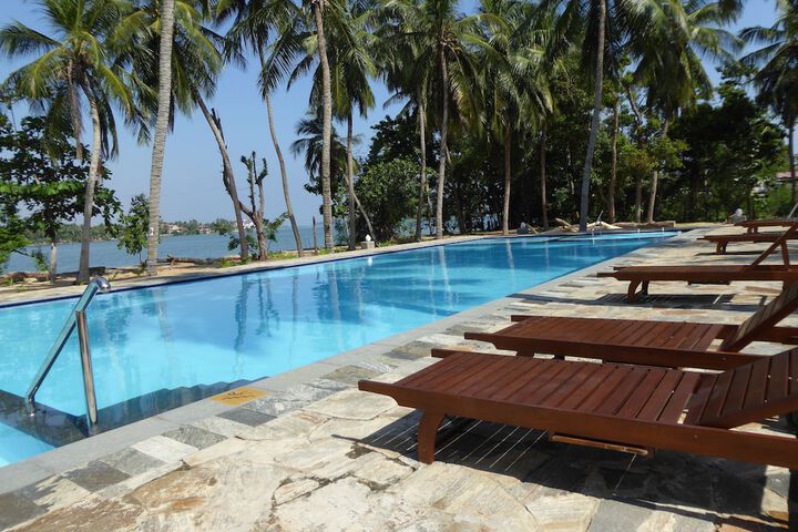 Pool 58 of 75