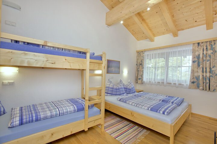 Room 10 of 23