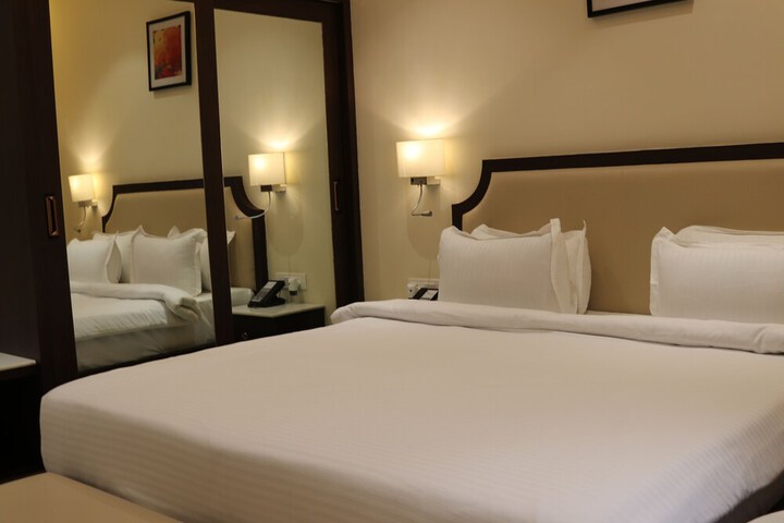 Room 3 of 24