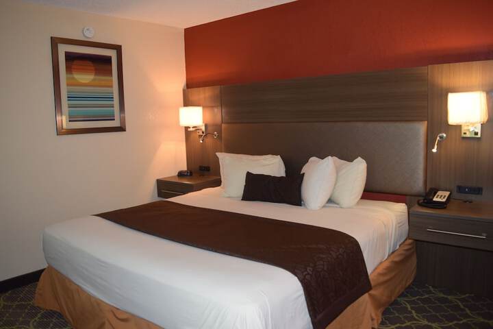 Room 4 of 23