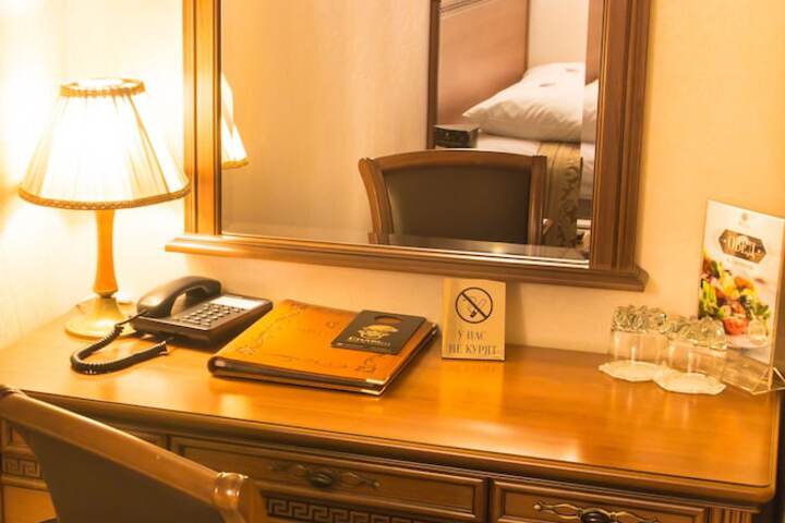 Room 32 of 52