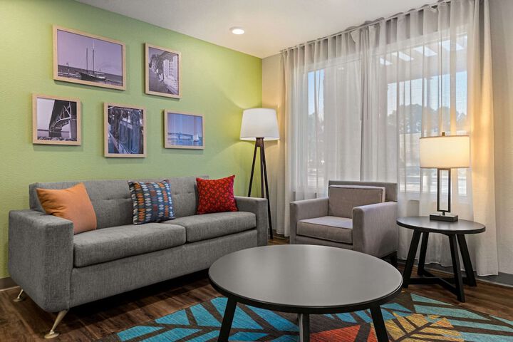 Hotel Interior 4 of 39