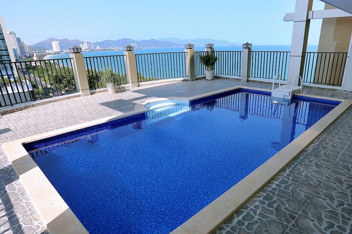 Pool 35 of 50