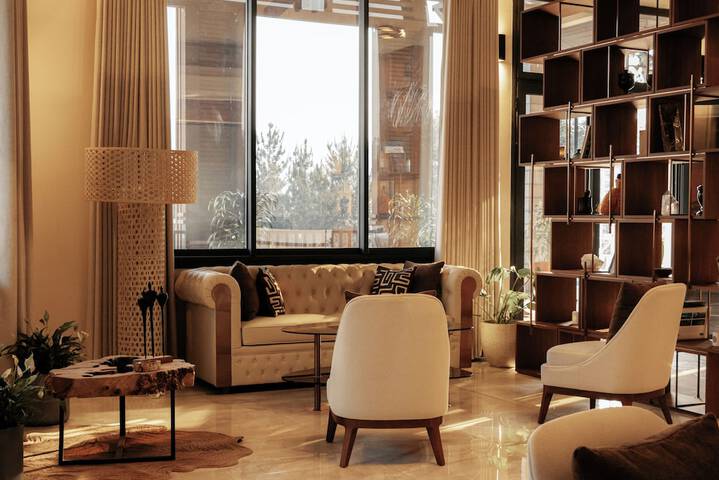 Hotel Interior 10 of 91