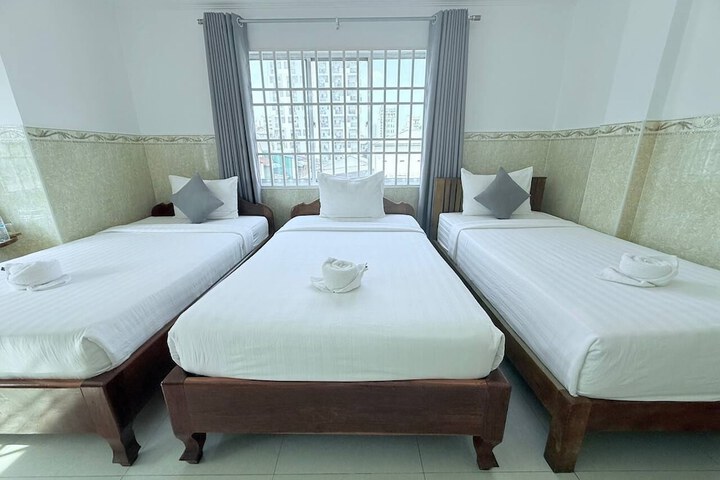 Room 30 of 79