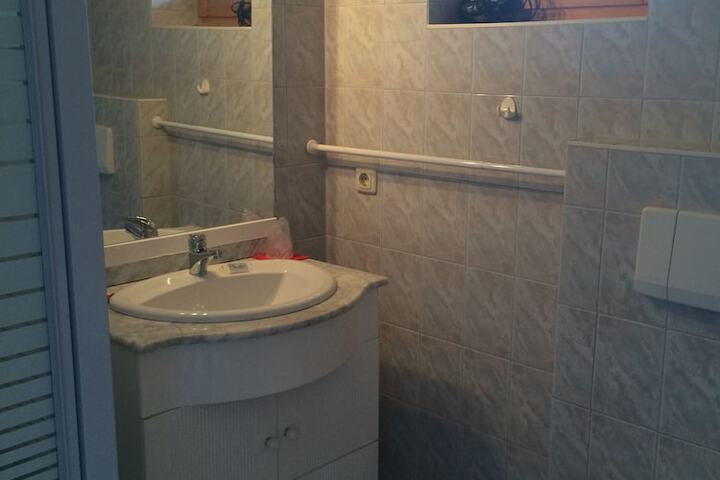 Room 15 of 72