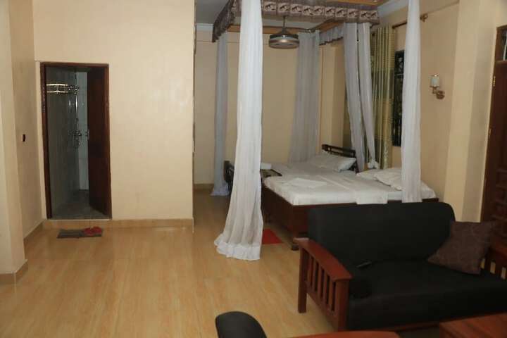 Room 13 of 43