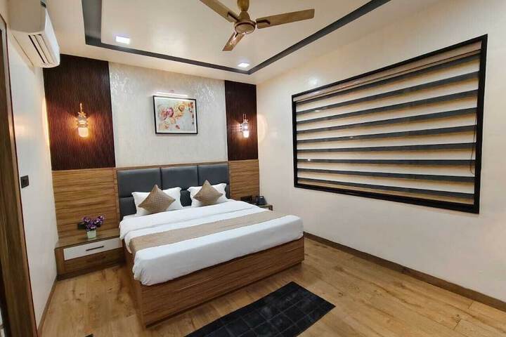 Room 6 of 57