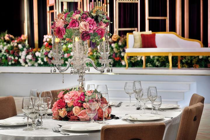 Ballroom/Hall 103 of 131