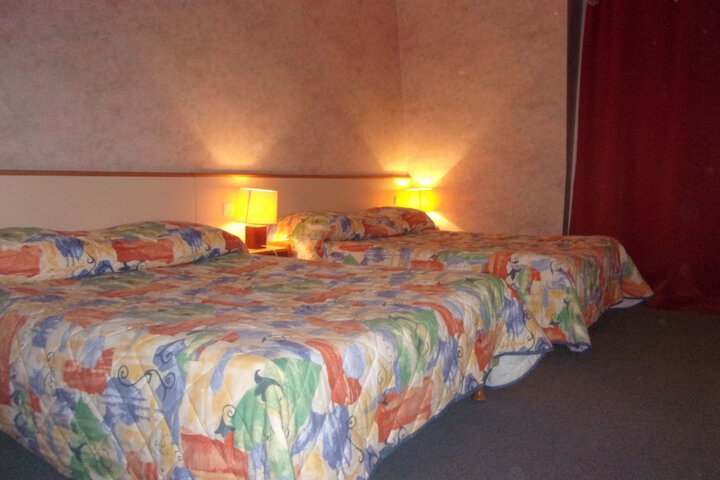 Room 13 of 50