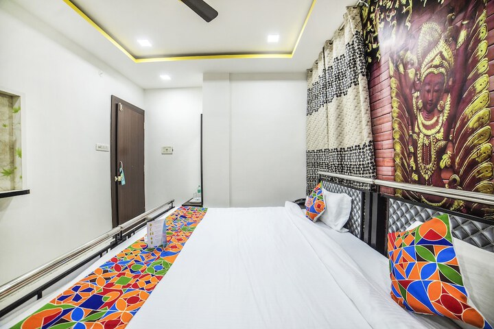 Room 3 of 25