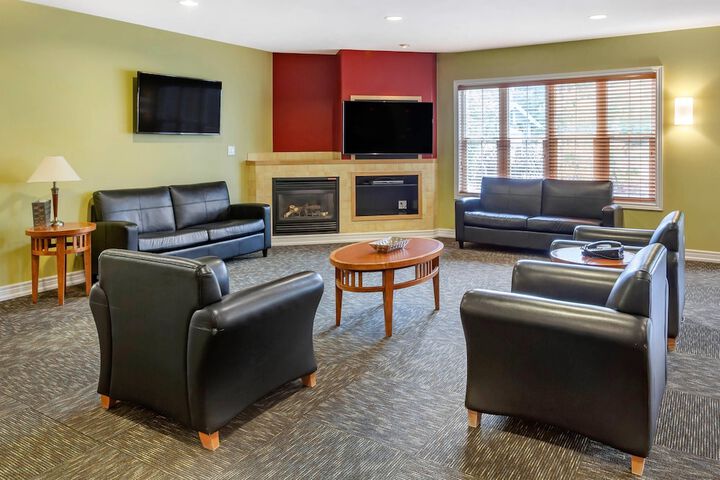 Guest Lobby