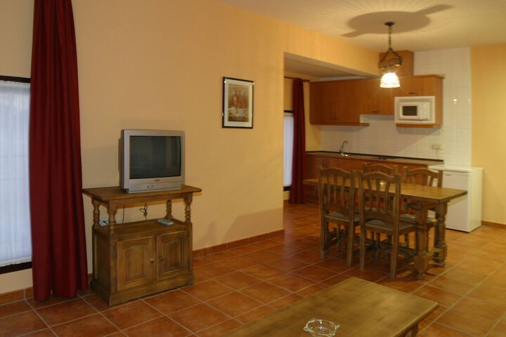Room 5 of 27