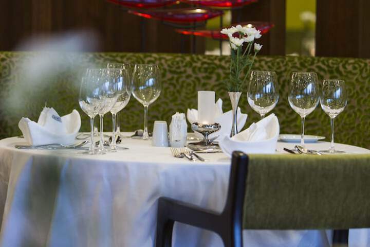 Dining 167 of 303
