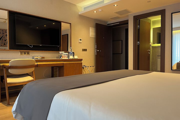 Room 28 of 129