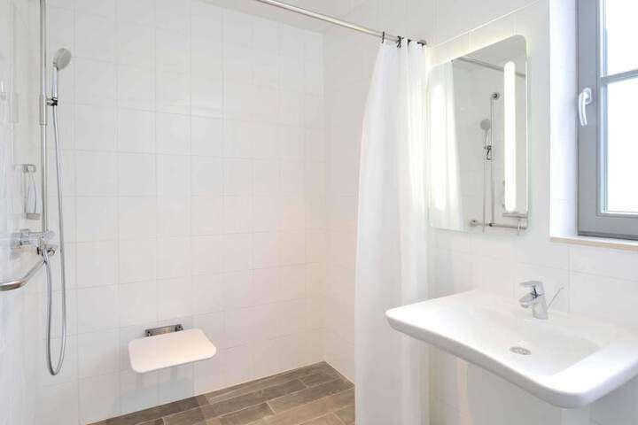 Room 20 of 72
