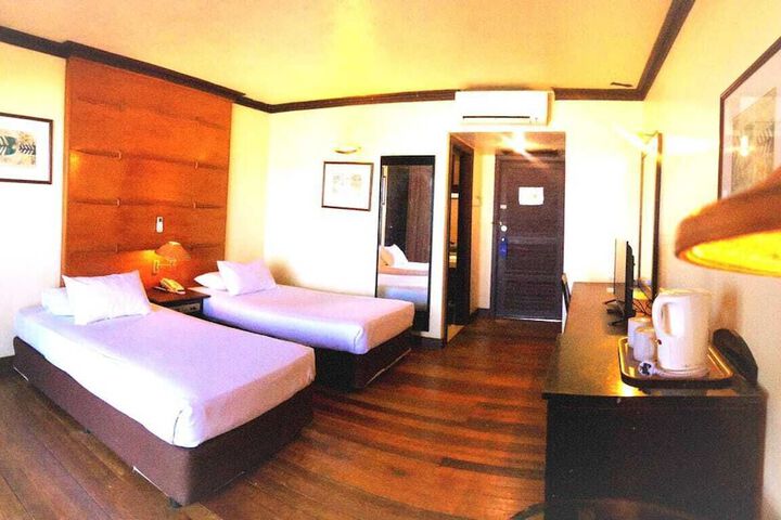 Room 14 of 42