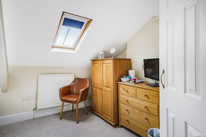 Room 20 of 38