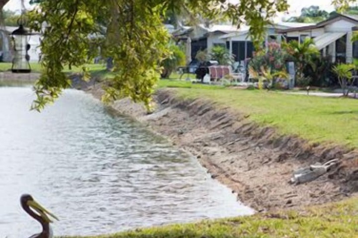 Property Grounds 36 of 38