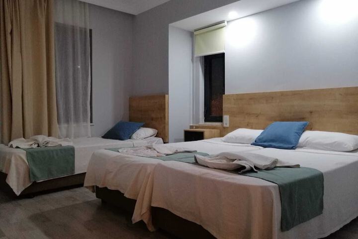 Room 3 of 64