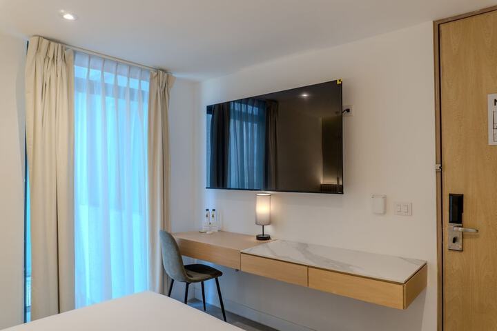 Room 38 of 90