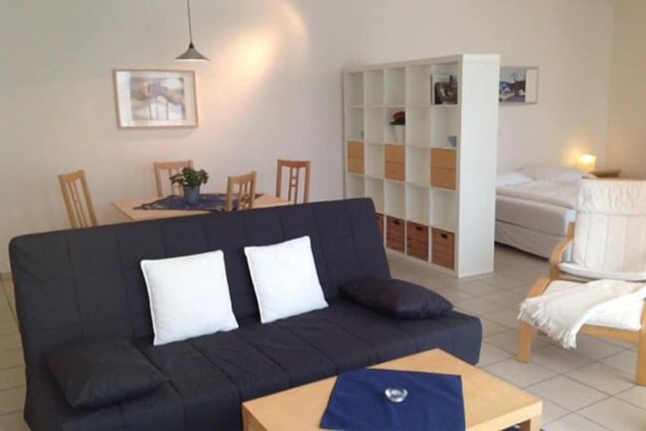 Room 3 of 12