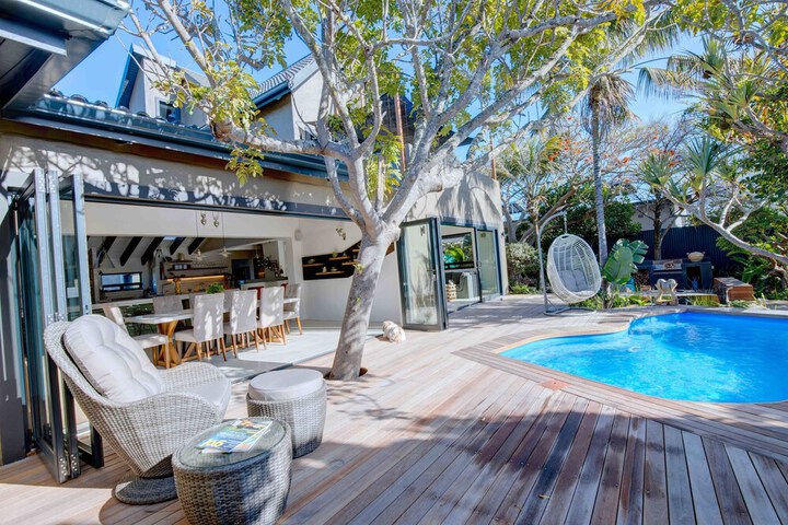 Sundeck 61 of 72