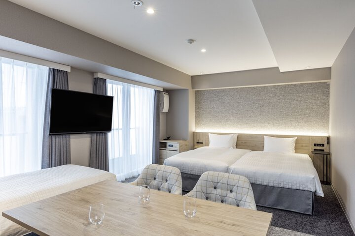 Room 26 of 81
