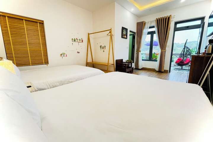Room 2 of 146